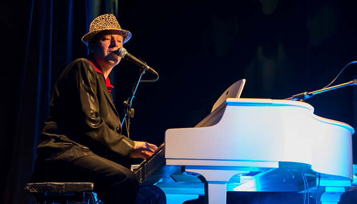 1650_hamp_goes_wild_original_tt