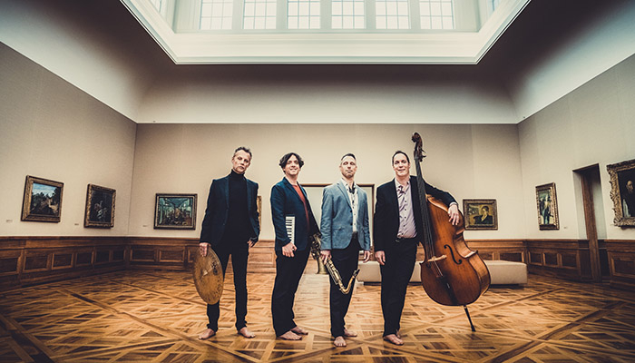 2-1800_FOF_2023_086_tt