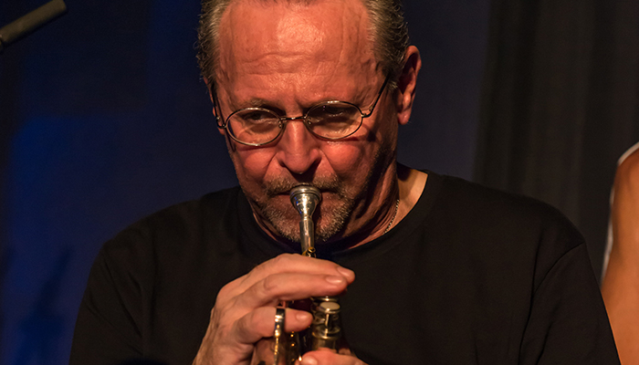 TBQthomas_HelmutBr_tt